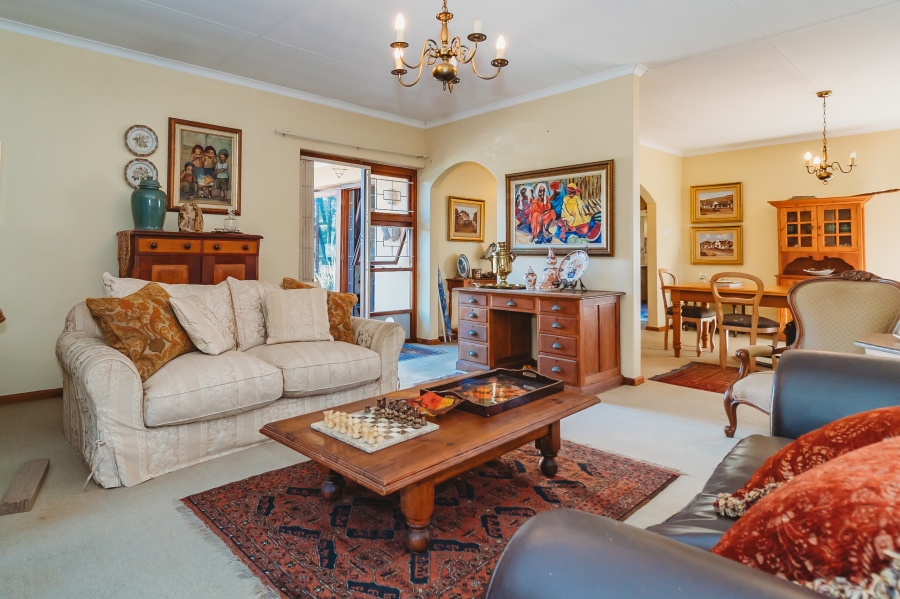 5 Bedroom Property for Sale in Bodorp Western Cape